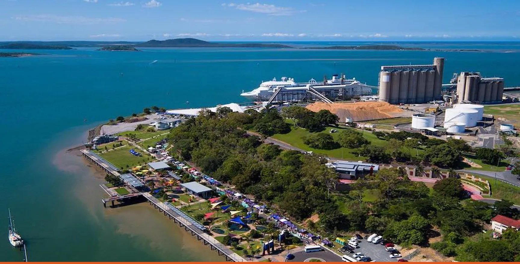 Gladstone Customs Broker hero background